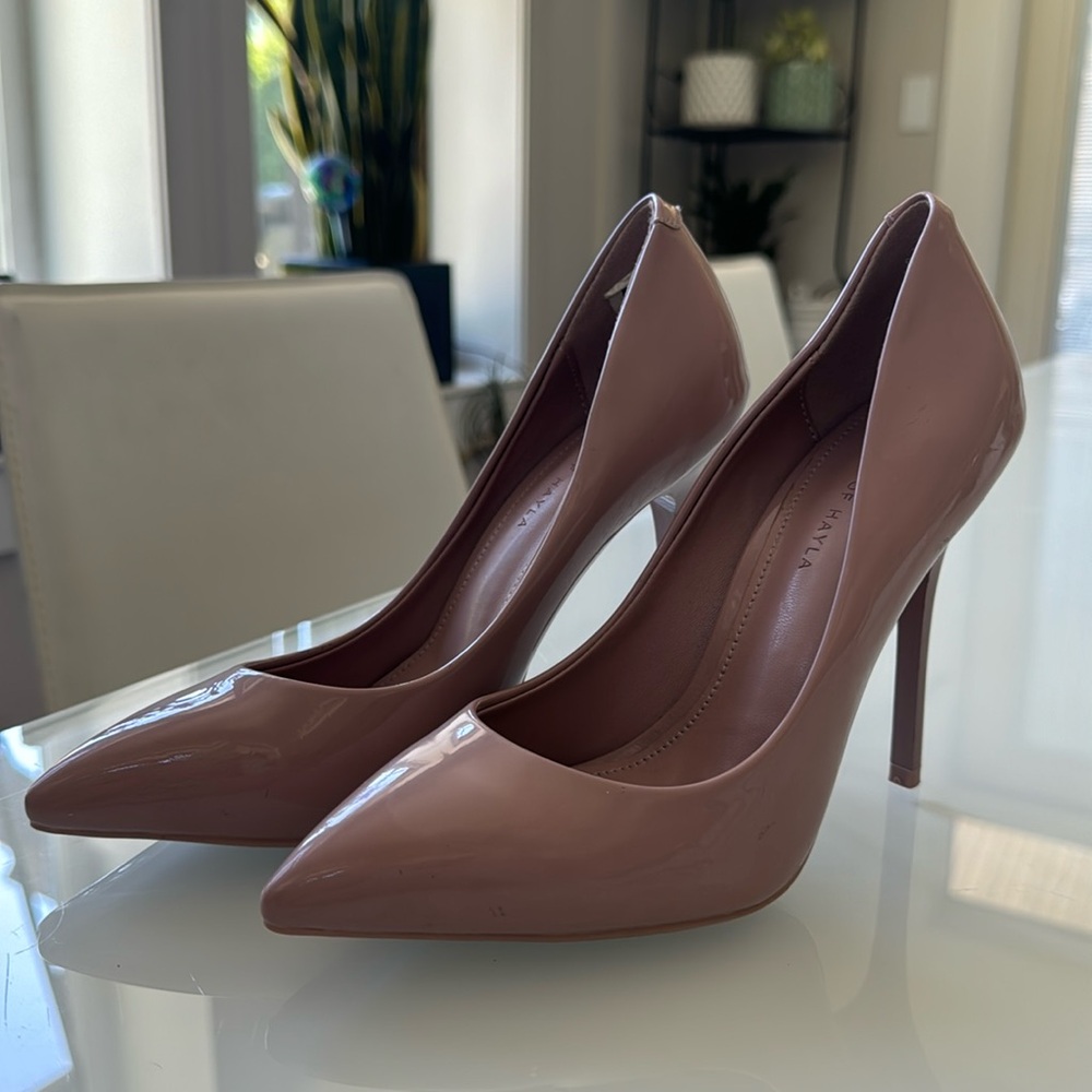 House of Hayla Mono pumps - size 5